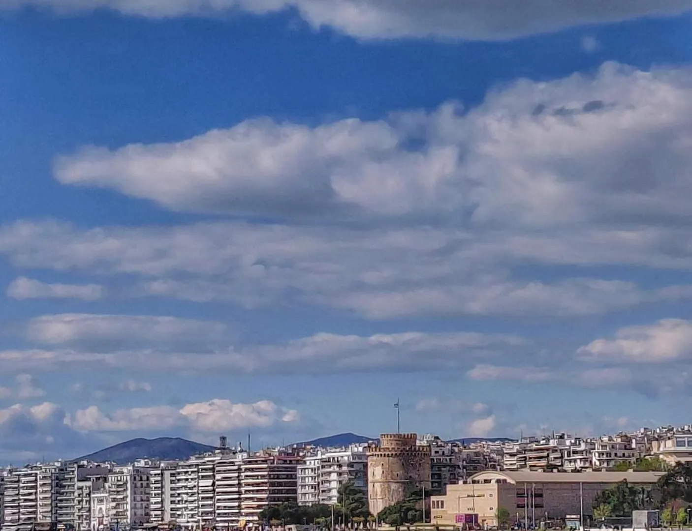 Prime Location - 2 Bd Boutique Apartment Salonicco