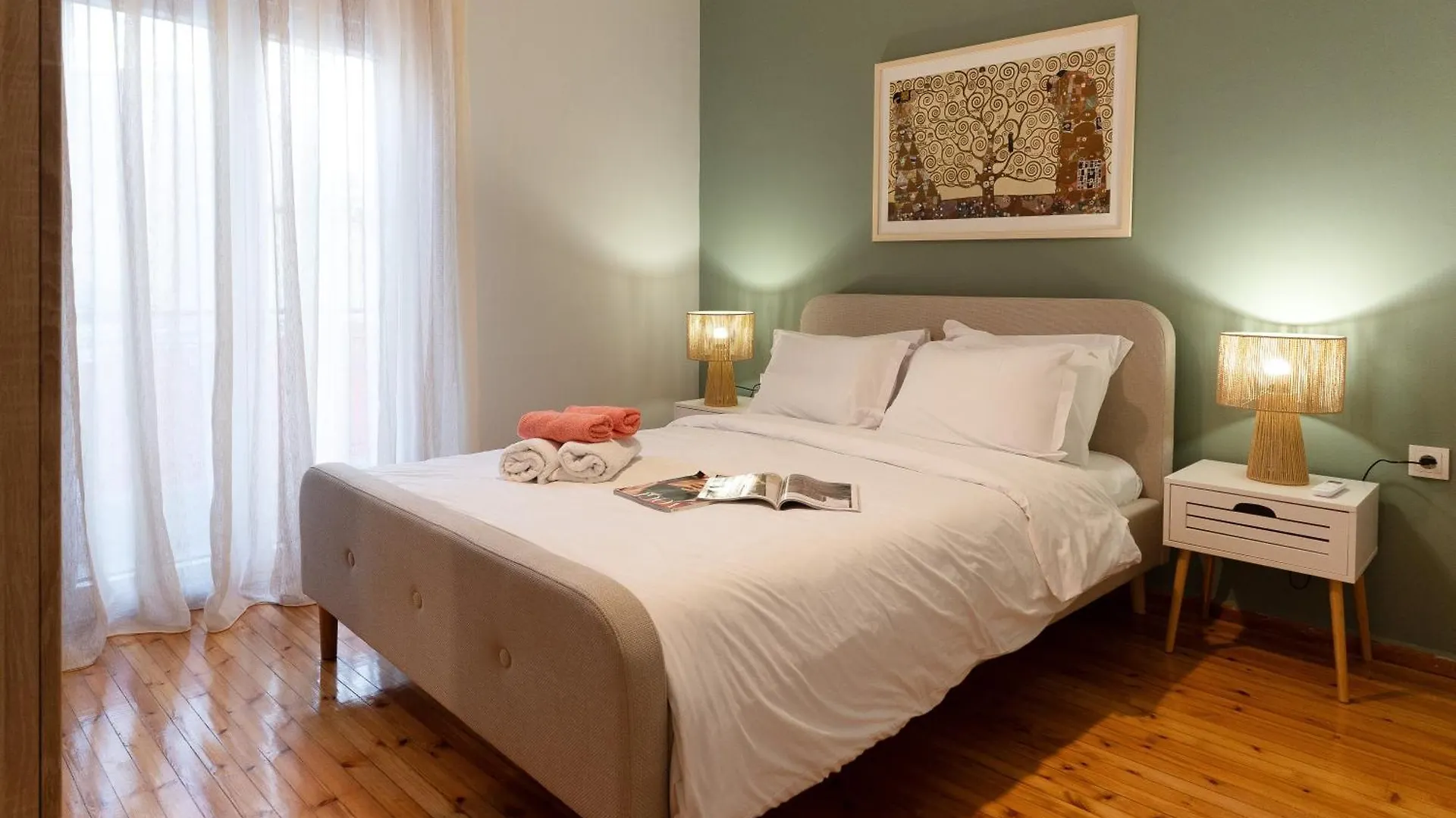 Prime Location - 2 Bd Boutique Apartment Salonicco